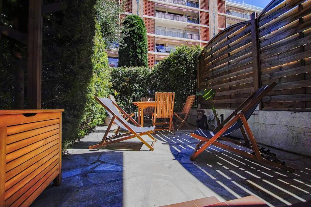 French Riviera: Seafront Apt & Pool Near Monaco ロクブリュヌ＝カップ＝マルタン エクステリア 写真